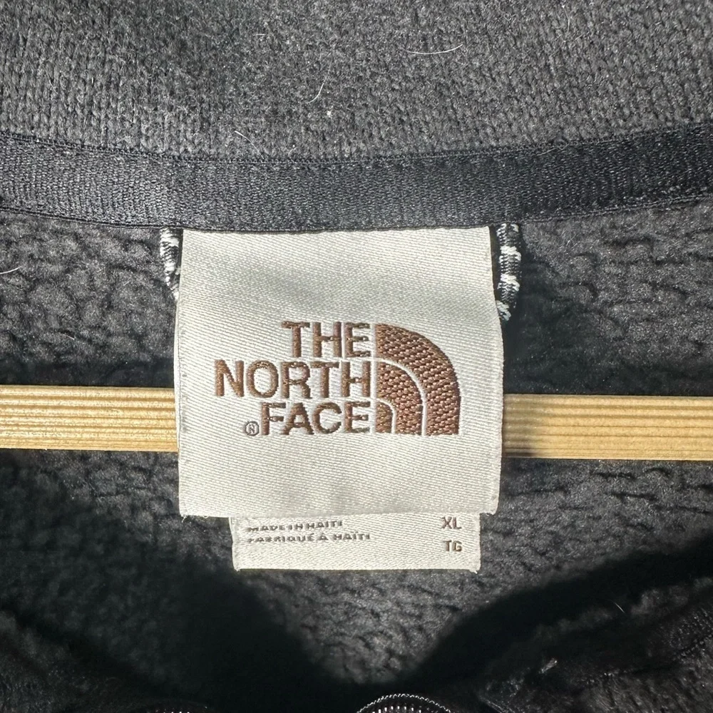 The North Face | Gray 1/4 Zip Fleece Pullover | XL